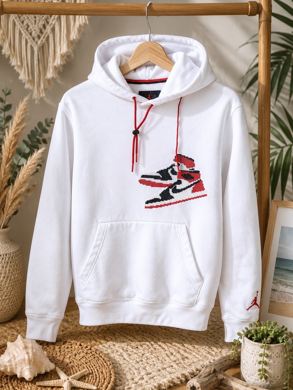 Jordan Men's Medium White Embroidered Sneaker Hoodie Jumpman Pullover
